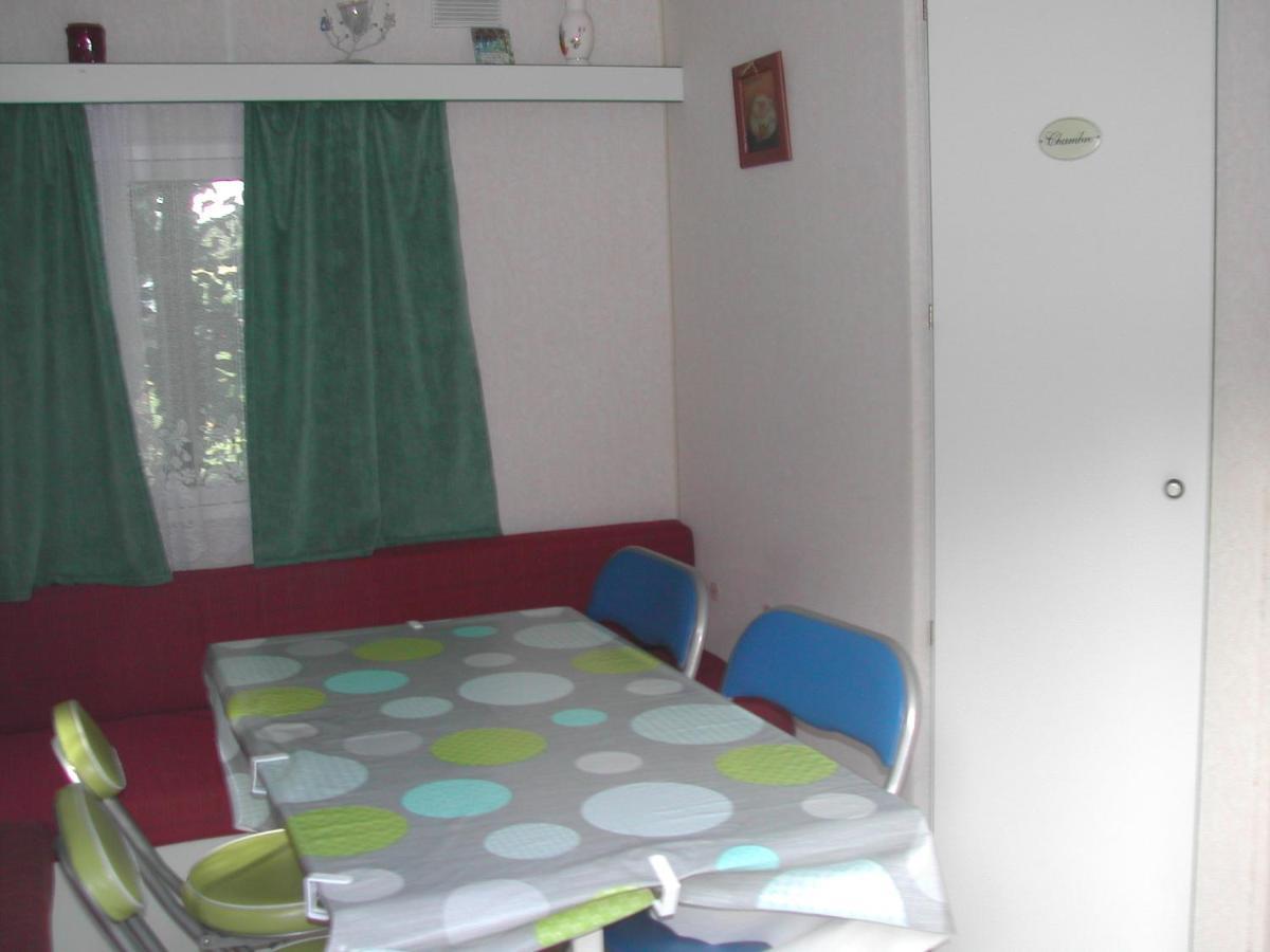 Mobil Home Dordogne Mouzens  Exterior photo